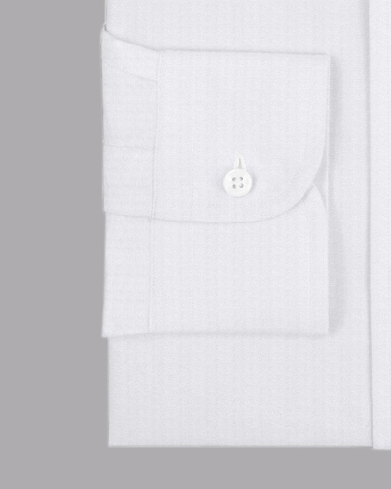 Grandi and Rubinelli White Self Mash Texture